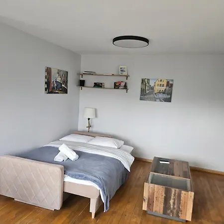 Np Center With River View Апартаменты
