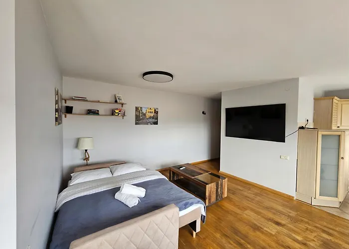 Np Center With River View Apartamento